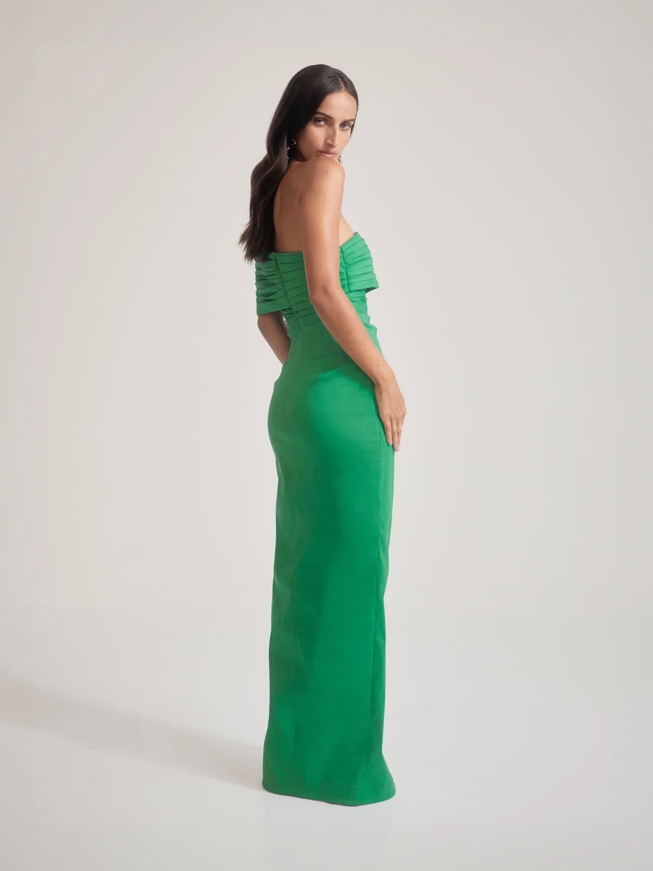 SHEIKE Giselle Gown - Size 8 One Night Stand Designer Dress Hire SHEIKE Giselle Gown - Size 8 One Night Stand Designer Dress Hire