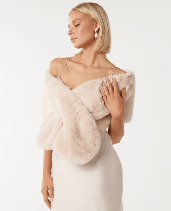 FOREVER NEW Faux Fur Wrap