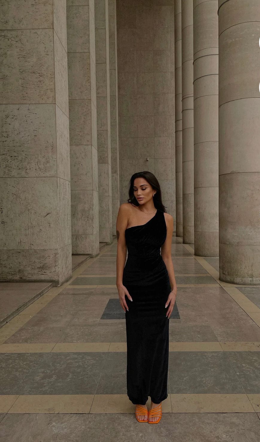 Juni Long Black Dress